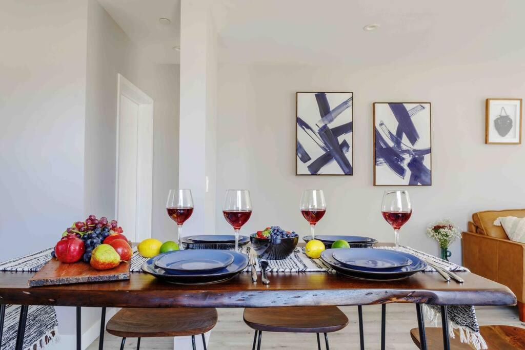 Hollywood Art House With Bright Sunlight Los Angeles Exterior foto